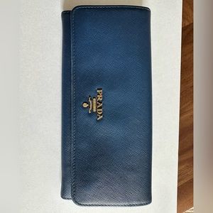Preloved Prada Leather Wallet